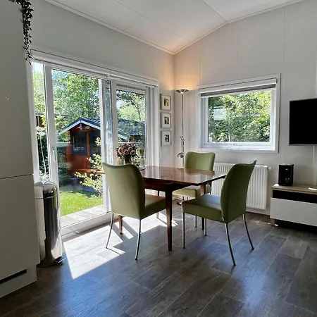 Ferienhaus Cozy Retreat, By The Sint Maartensvlotbrug